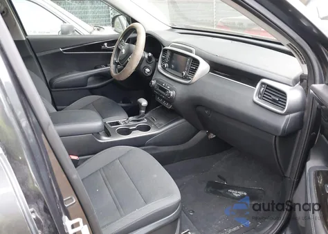 2019 Kia Sorento 3.3L S z USA, uszkodzony, nr VIN 5XYPGDA56KG603088